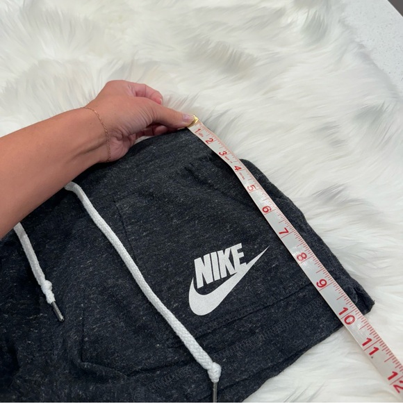 Nike Classic Gym Vintage Shorts Dark Grey Size Small Womens - Picture 5 of 9